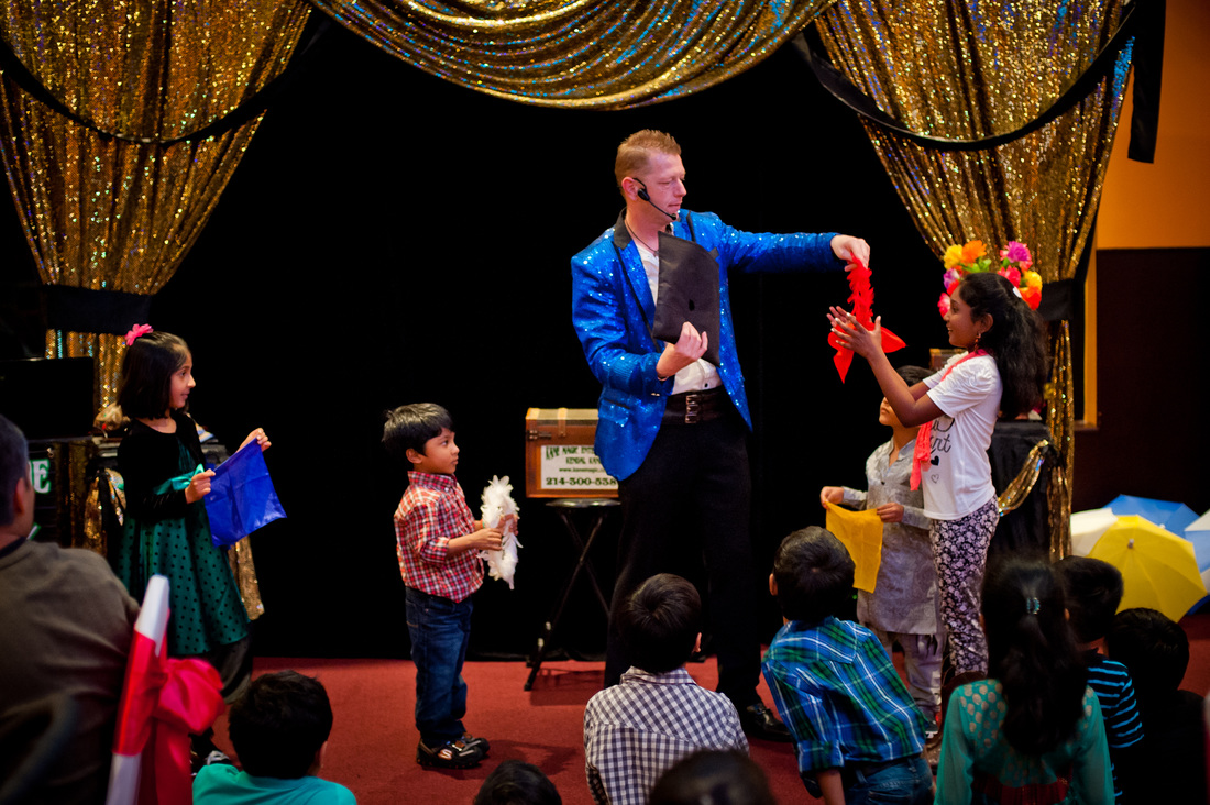 Birthday party magic shows in Kennedale for kids that have fun